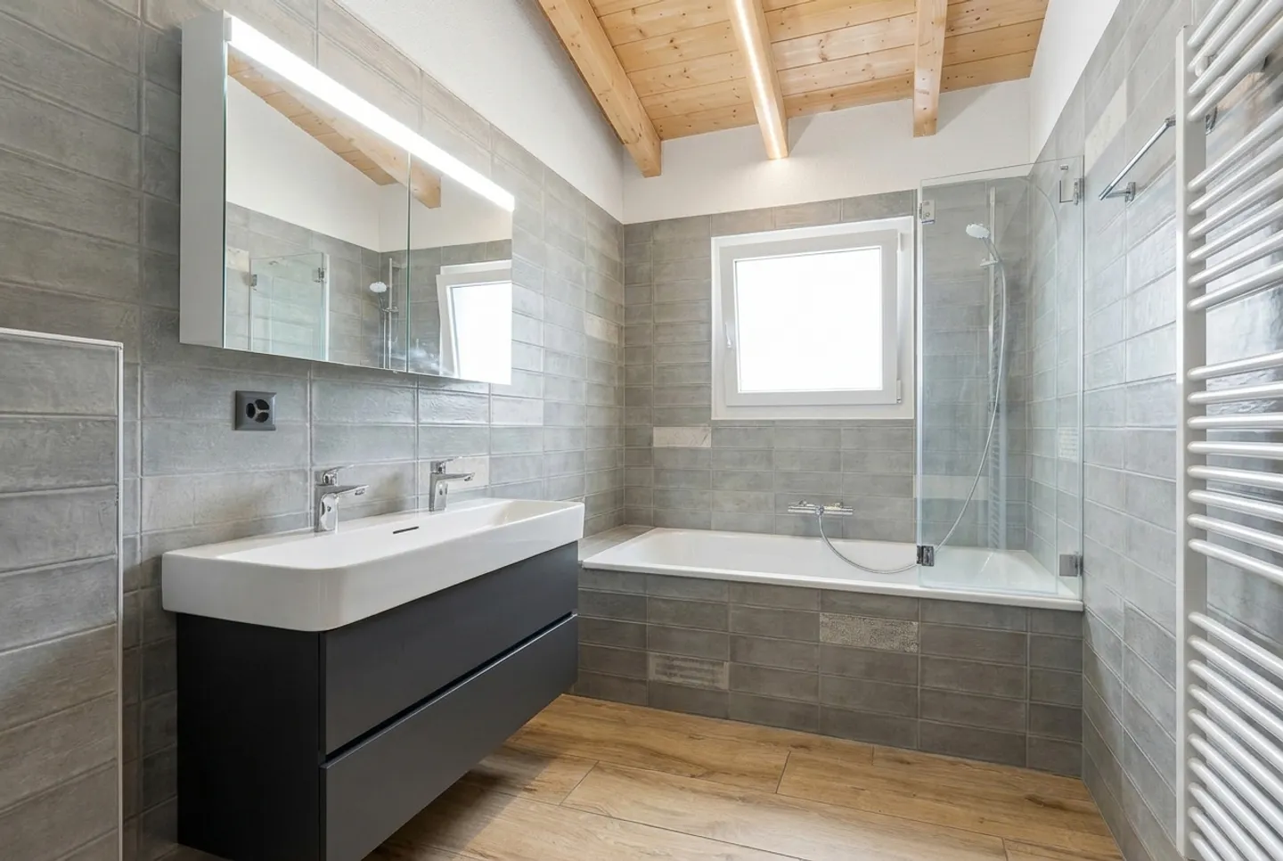 Your future home in Salvan: 6 rooms and 1,080 m² of land - Photo 12 of 15