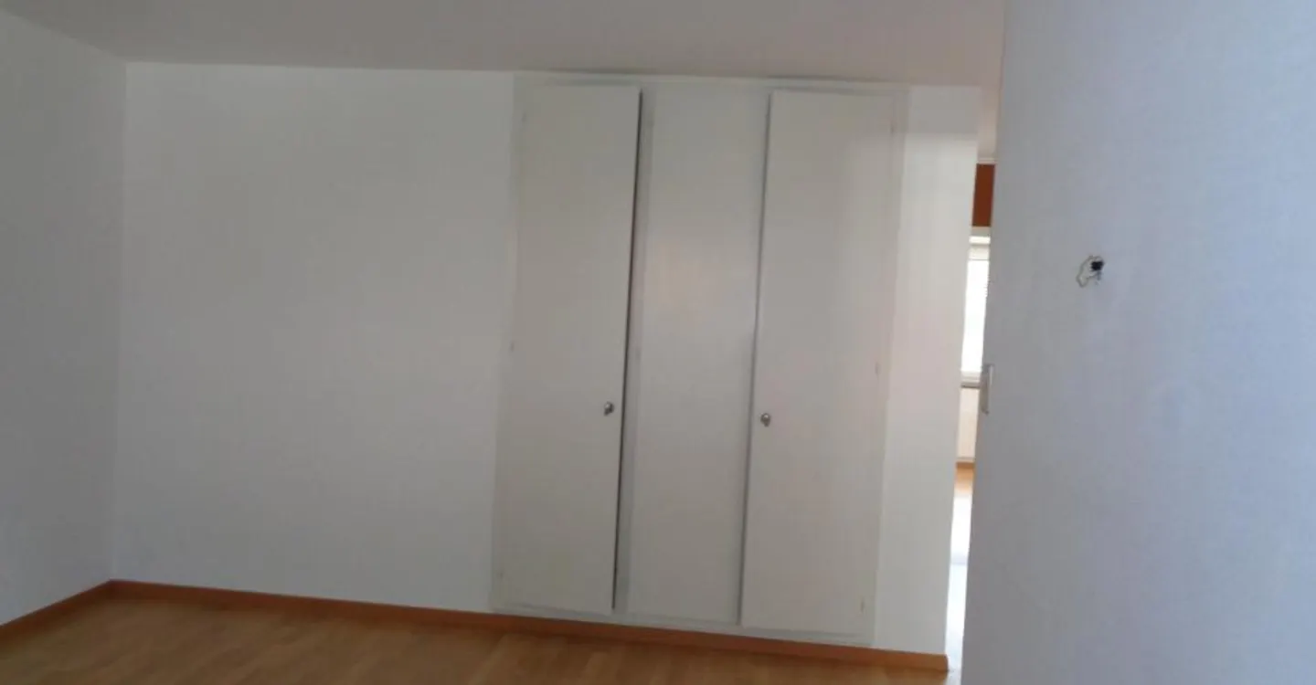 Appartement Charmant avec Loyer Offert - Photo 2 sur 13