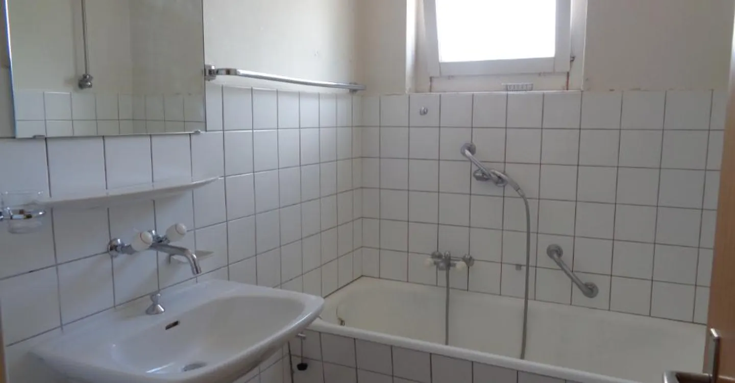 Appartement Charmant avec Loyer Offert - Photo 4 sur 13
