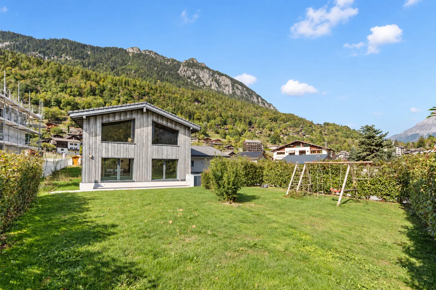 Your future home in Salvan: 6 rooms and 1,080 m² of land - Photo 15 of 15