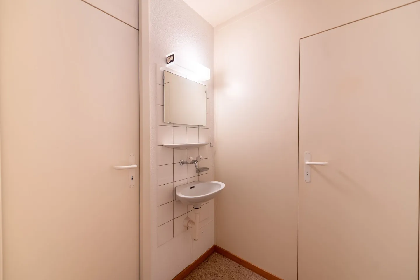 Light, View and Space for Your Ideas! - Photo 7 of 17