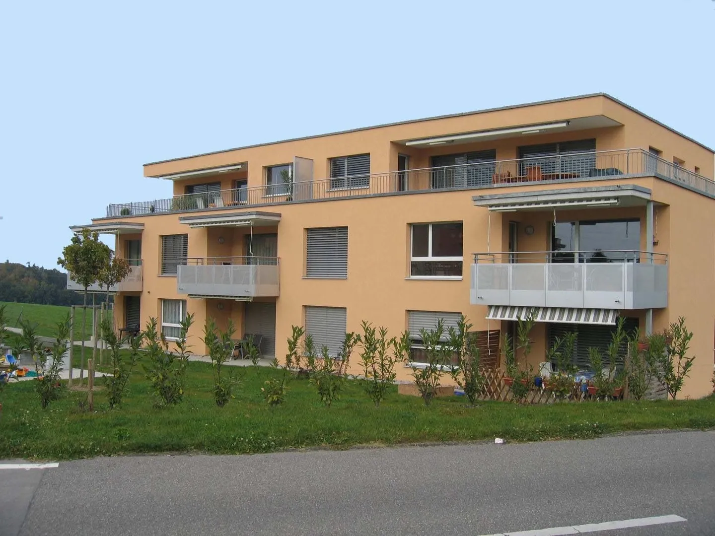 Magnificent 2.5-room apartment on the 1st floor - Photo 1 of 5