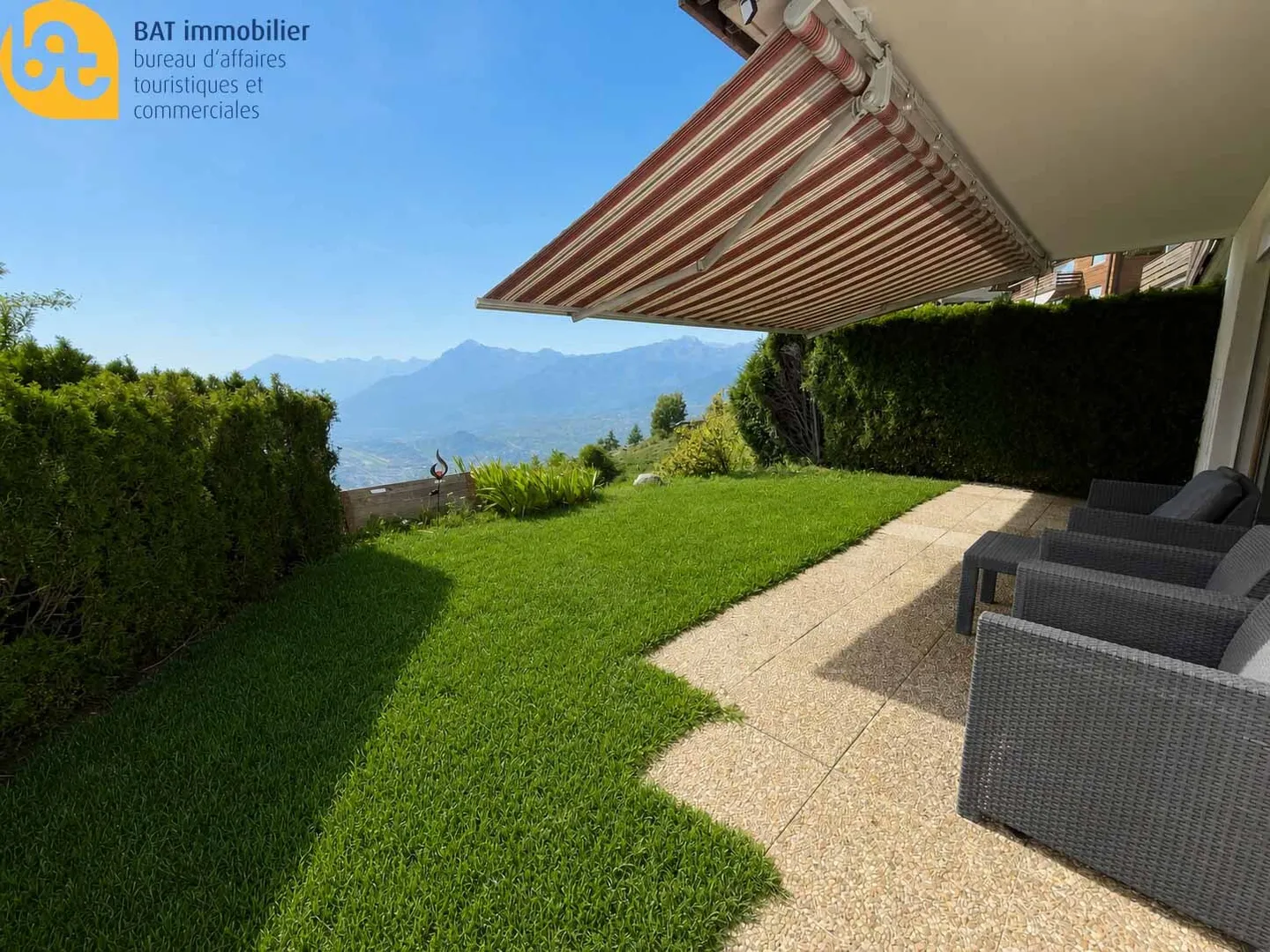 Appartement Charmant avec Vue Alpestre - Photo 4 sur 6