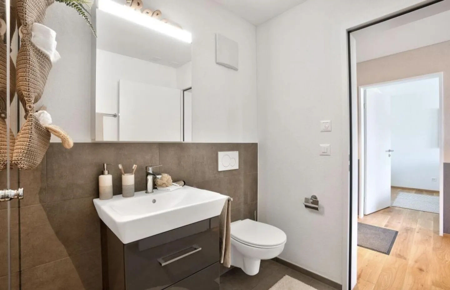 Modernes Apartment mit einzigartiger Aussicht - Foto 7 von 12