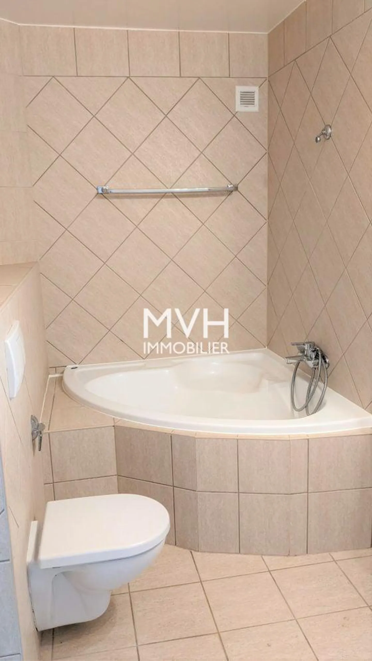 Möbliertes 5,5-Zimmer-Apartment in der Nähe des Sees - Foto 6 von 7