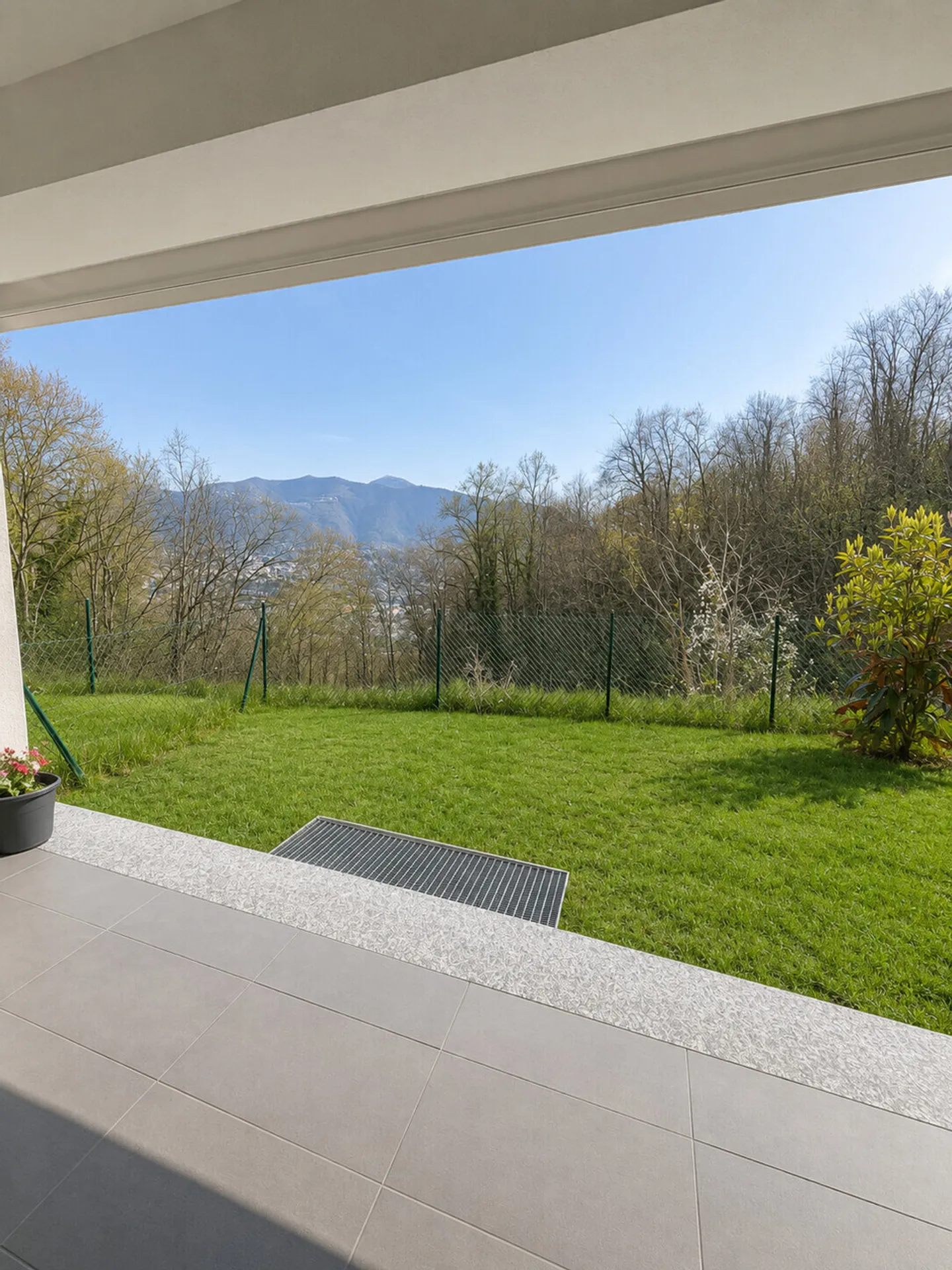 MODERN 2.5 ROOMS WITH GARDEN AND TERRACE IN PEDRINATE - Photo 3 of 6