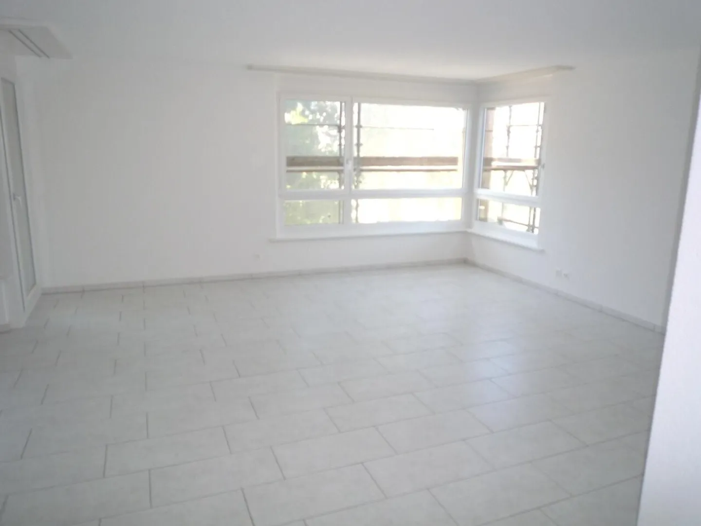 Modernes 4.5-Zimmer-Apartment - Foto 3 von 9