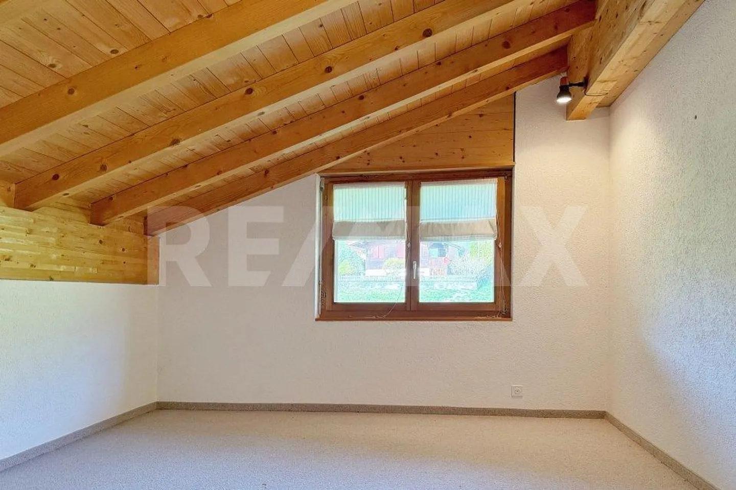 Luxurious Maisonette Apartment in Sigriswil with Mountain and Lake View - Photo 12 of 13