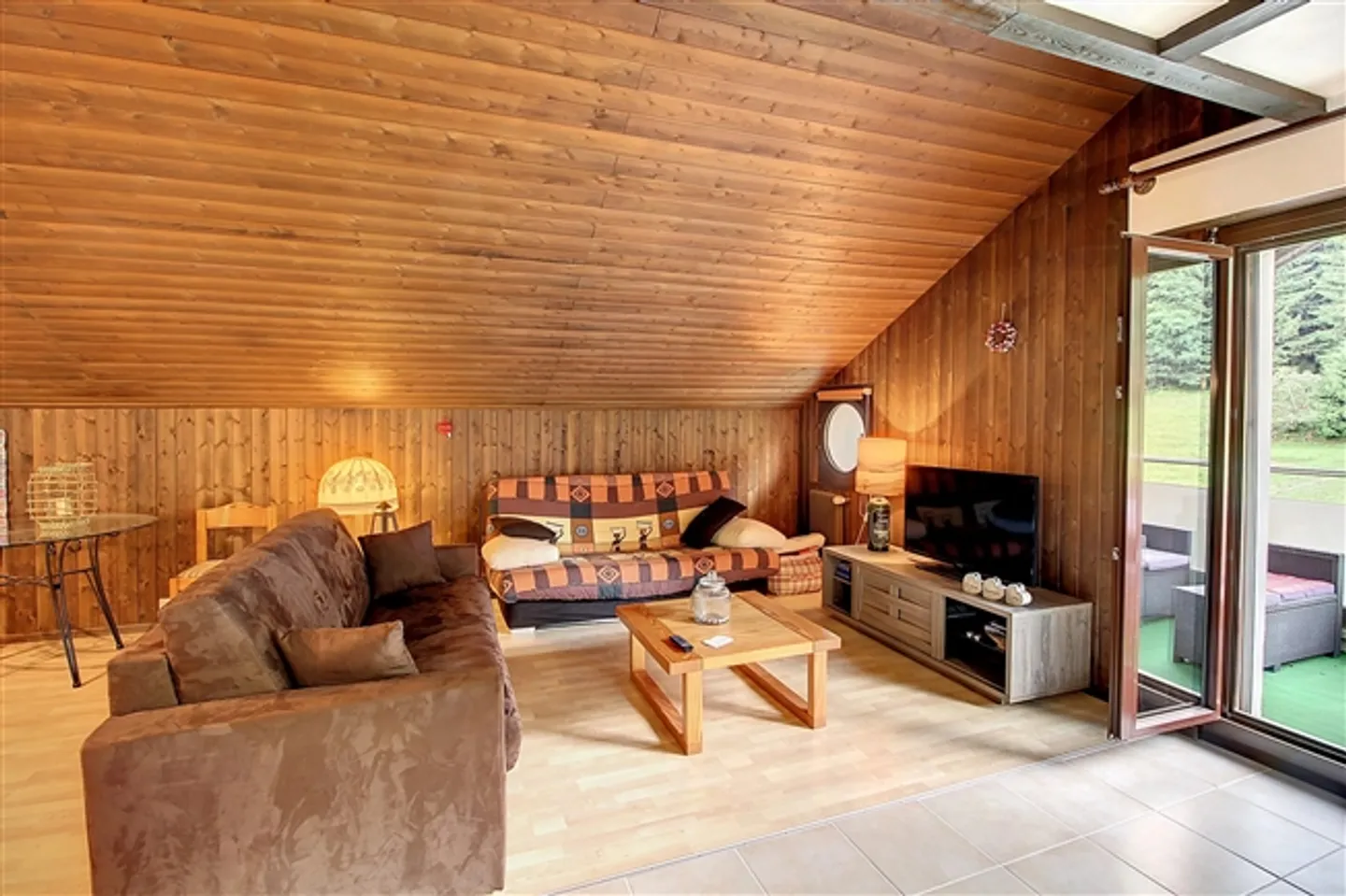 Opportunité unique - Appartement sous les combles lumineux avec balcon sud à Torgon - Photo 1 sur 7