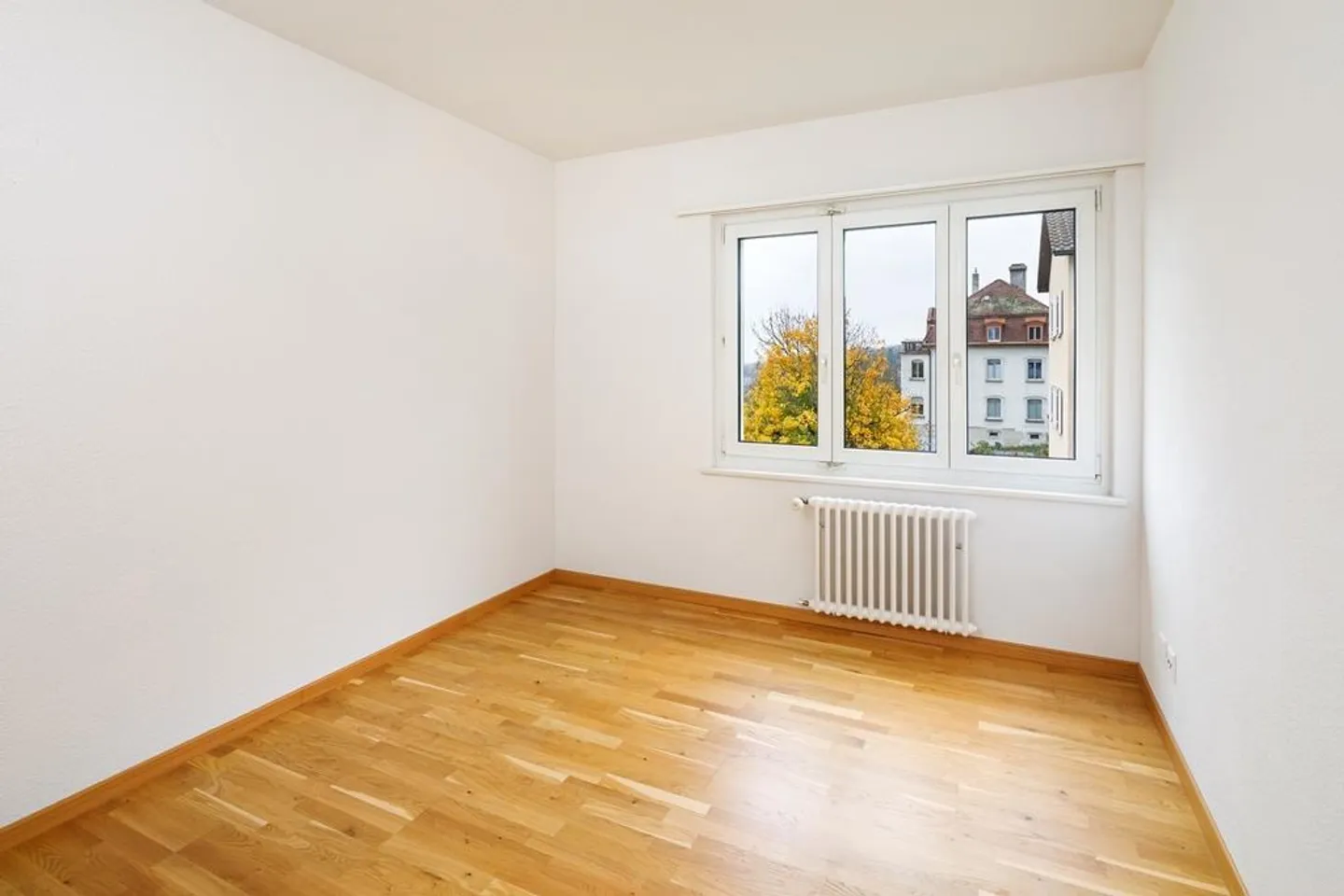 3.5-Zimmerwohnung mit Sitzplatz sucht Sie! - Foto 3 von 7