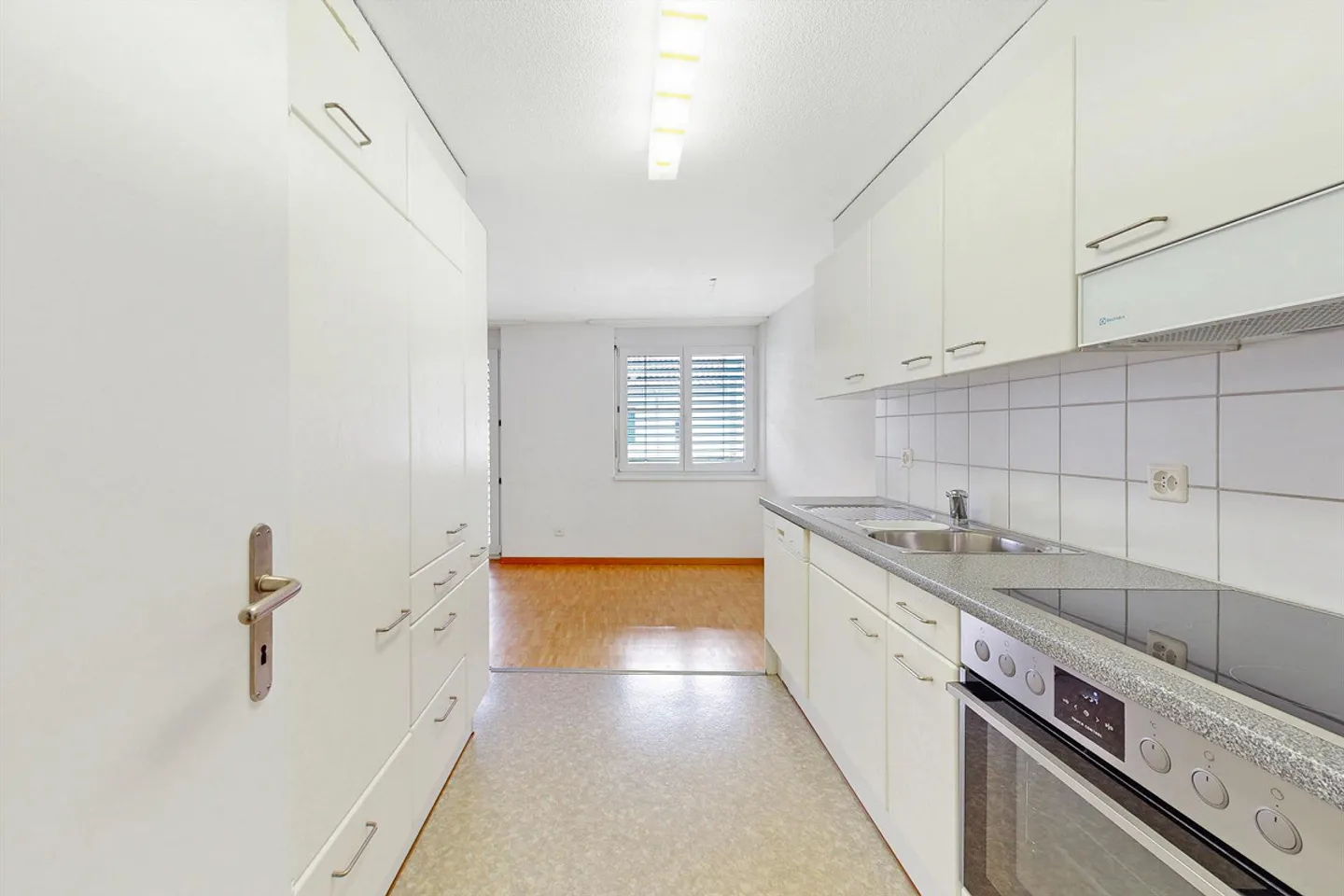 Helle 3.5-Zimmer-Wohnung - Foto 3 von 9