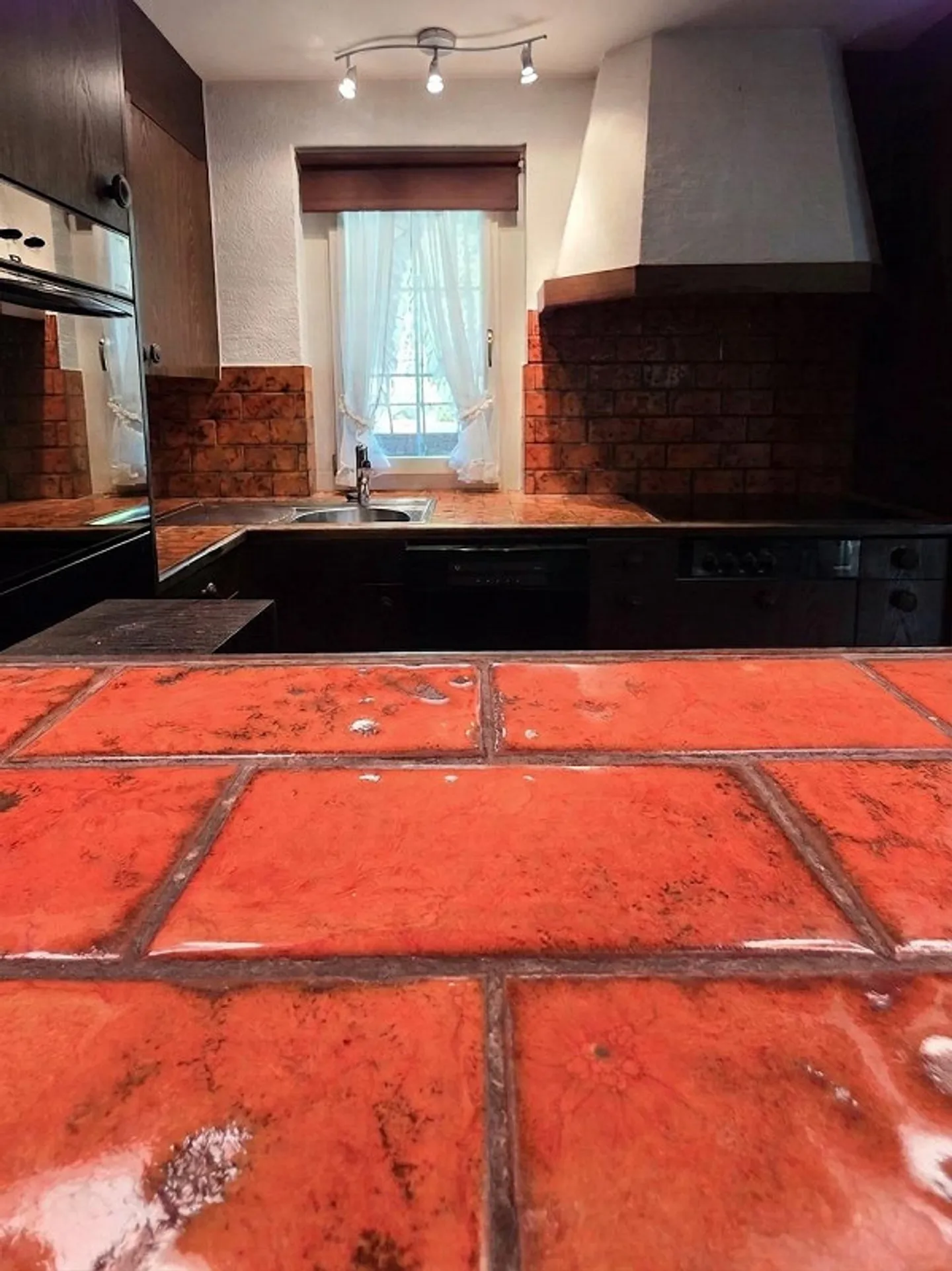 Elegante casa di campagna di 7 1/2 stanze con molto spazio e vista lontana - Foto 12 di 13