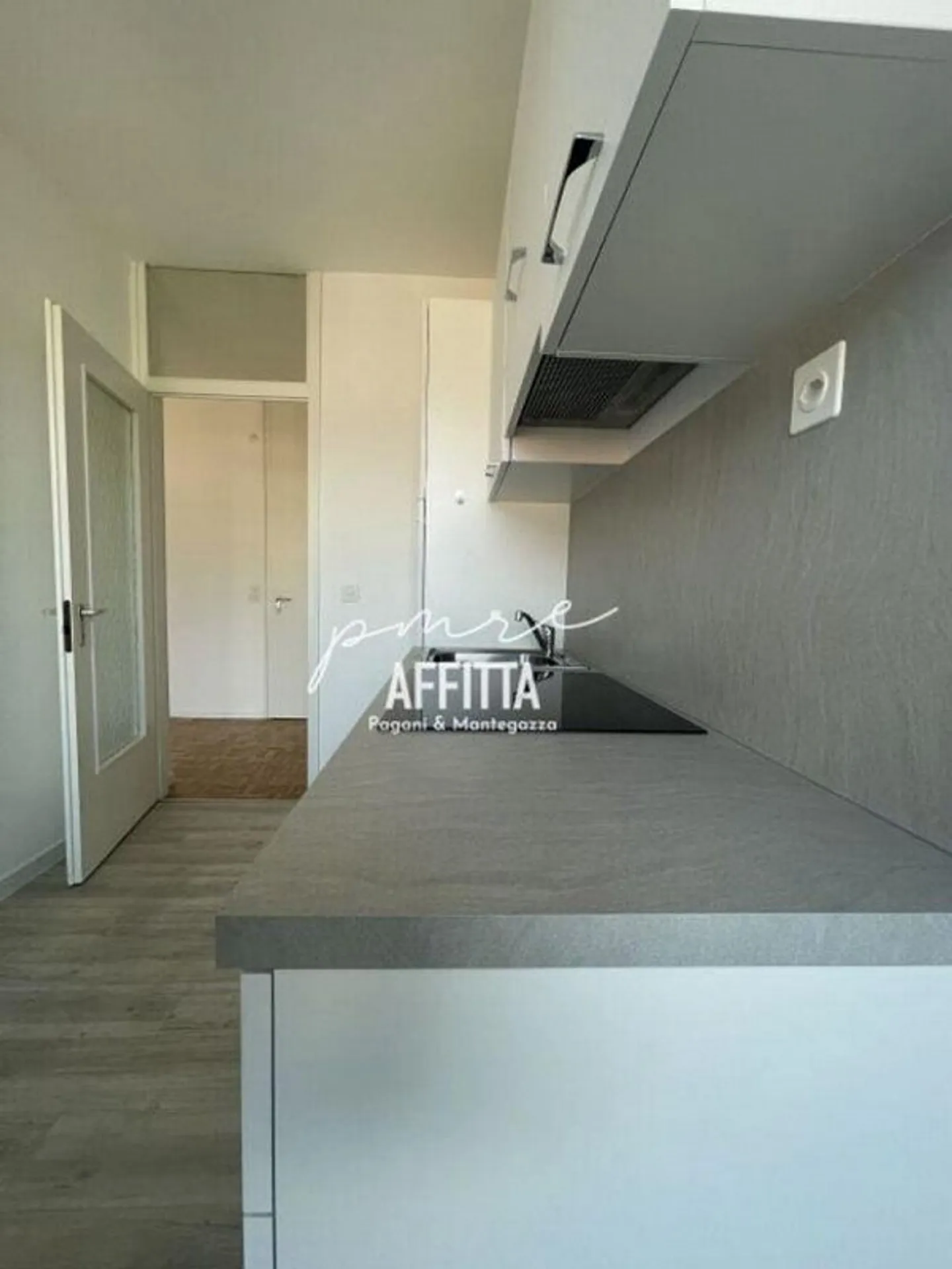 MASSAGNO | SPACIOUS 1.5 ROOM - Photo 1 of 2