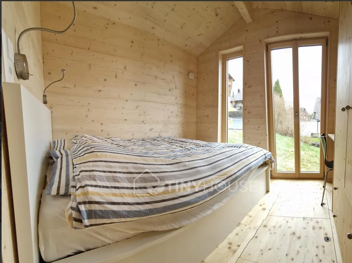 Modernes Tiny House mit Terrasse - Foto 4 von 11