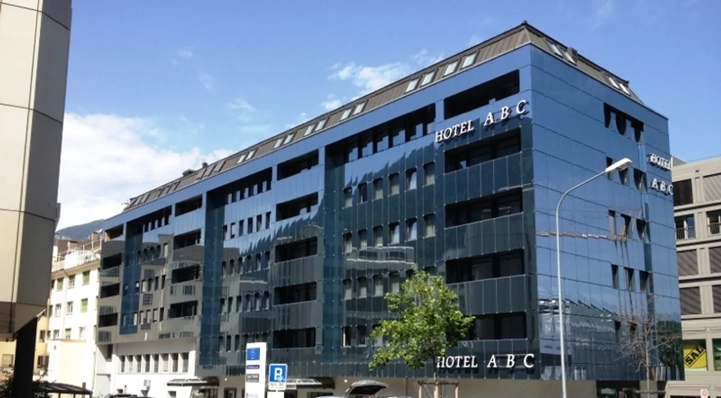 Place de parking au centre - Photo 1 sur 1