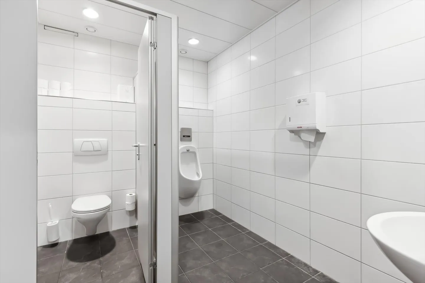 Helles Kleinbüro in Steinhausen - Foto 7 von 7