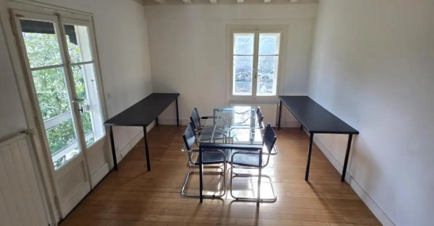 Commercial Spaces in Vesenaz - Photo 2 of 3