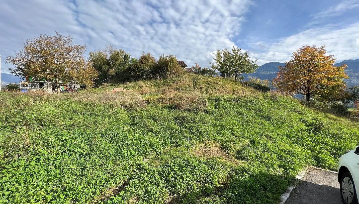 Exclusive plot in idyllic location - Switzerland, Sevelen Im Välsli - Photo 2 of 7