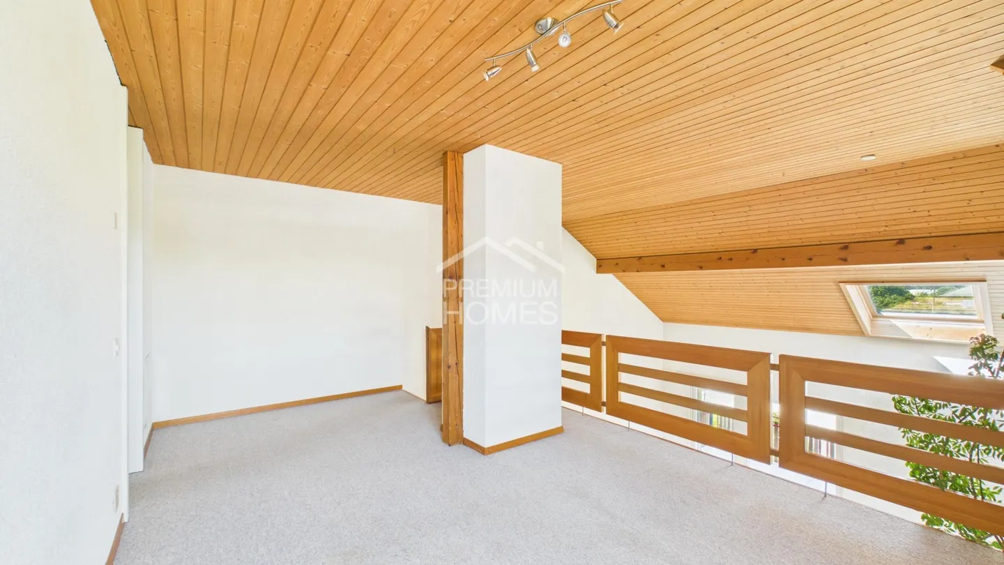Where light and wide views are at home - Photo 4 of 13