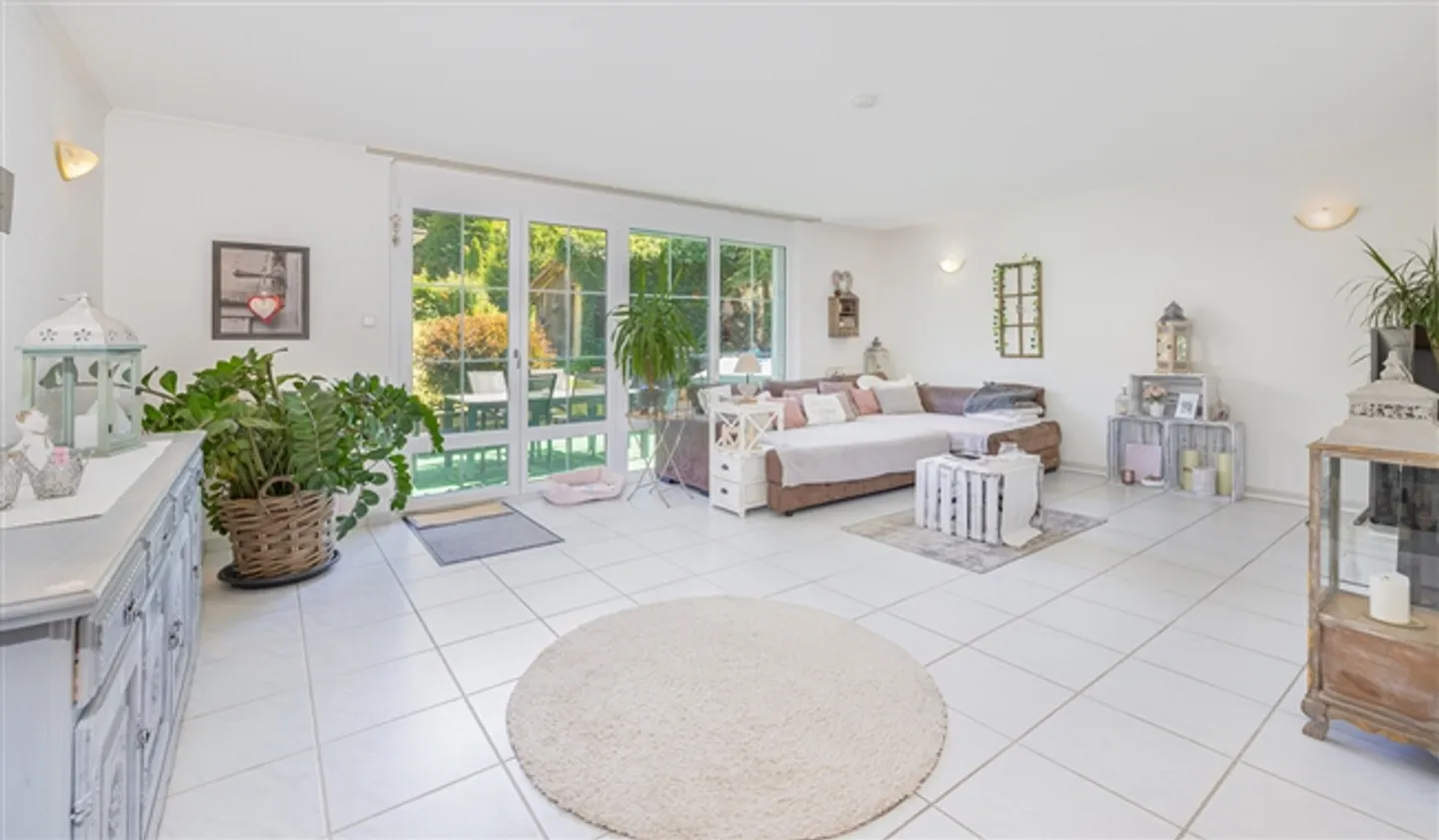 Posizione tranquilla, grandi opportunità - Foto 3 di 12