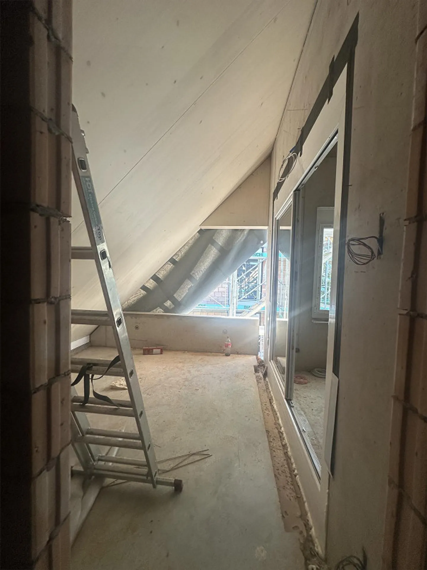 6.0 Room Single-Family House - Photo 11 of 14