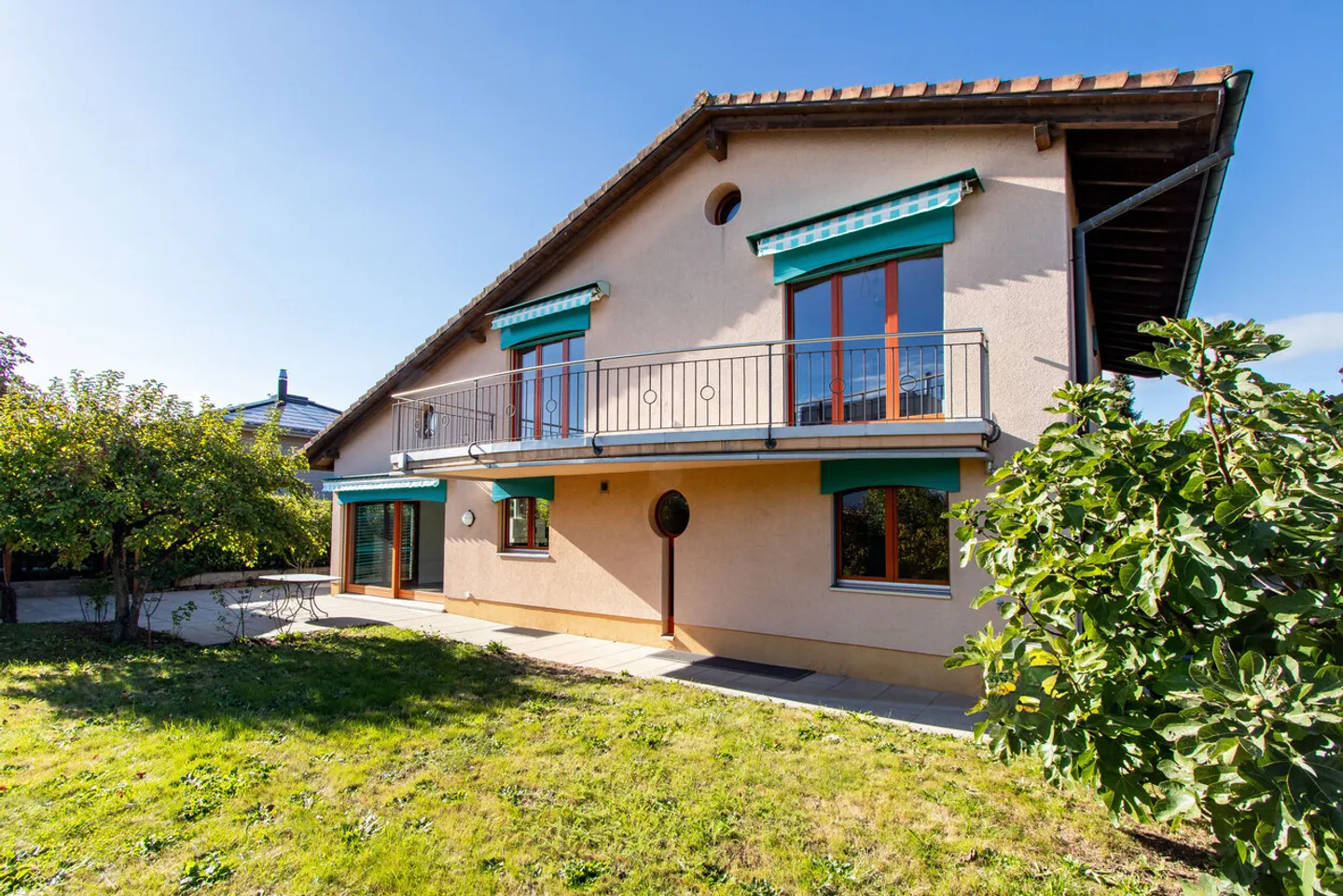 Ampia casa unifamiliare di 7,5 stanze, spazio per tutta la famiglia - Foto 4 di 25