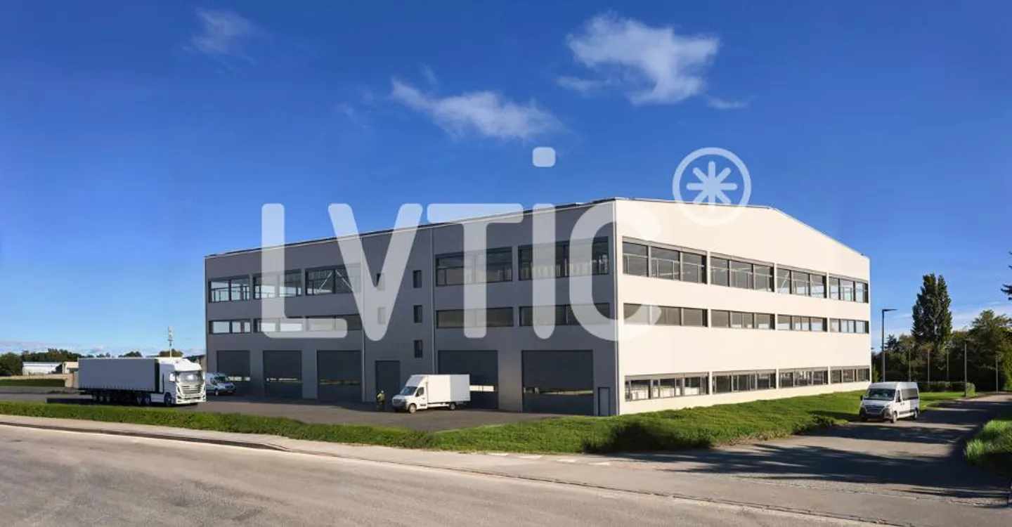 Ampia hall industriale in affitto - Foto 1 di 7