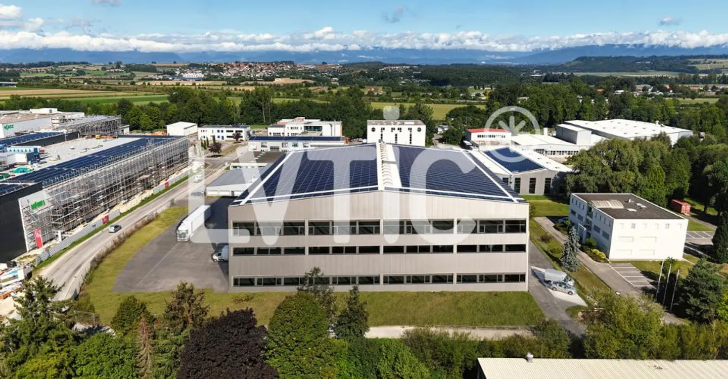 Ampia hall industriale in affitto - Foto 3 di 7