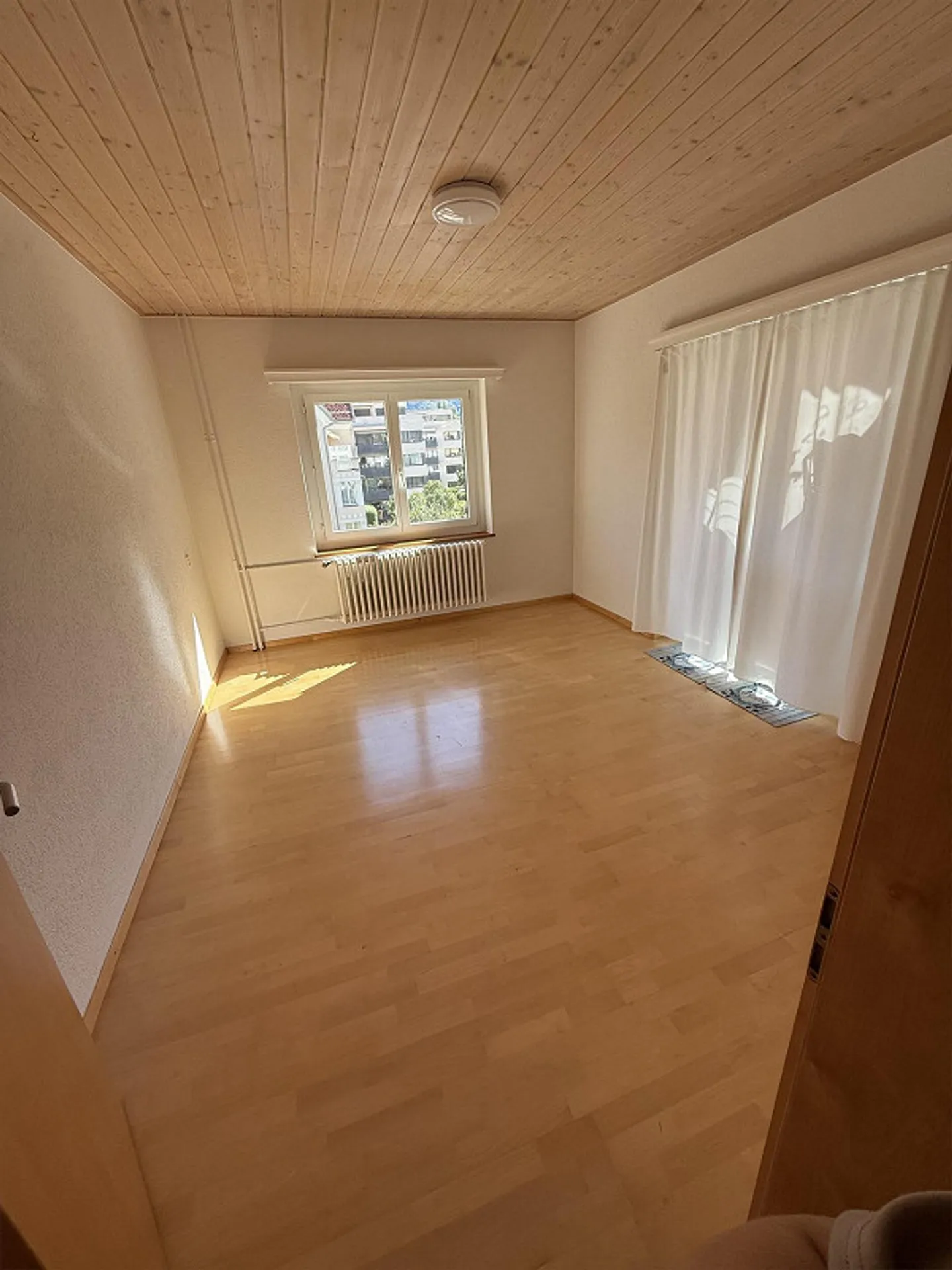 Charmante Altbauwohnung mit Balkon - Foto 2 von 14