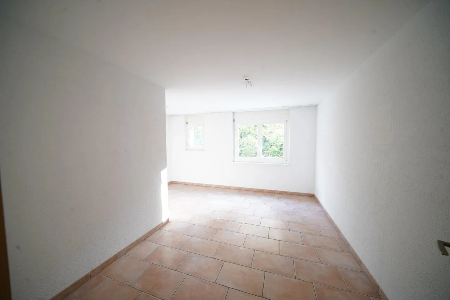 Bright 4.5-room apartment with large balcony and lift - Photo 17 of 17