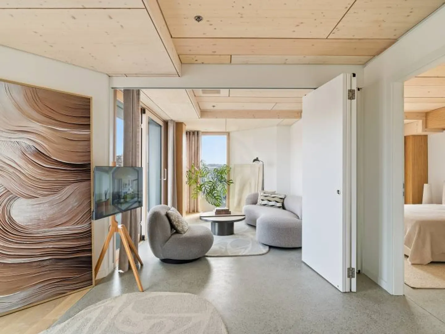 Luxury Apartments with Mountain View - Photo 6 of 10