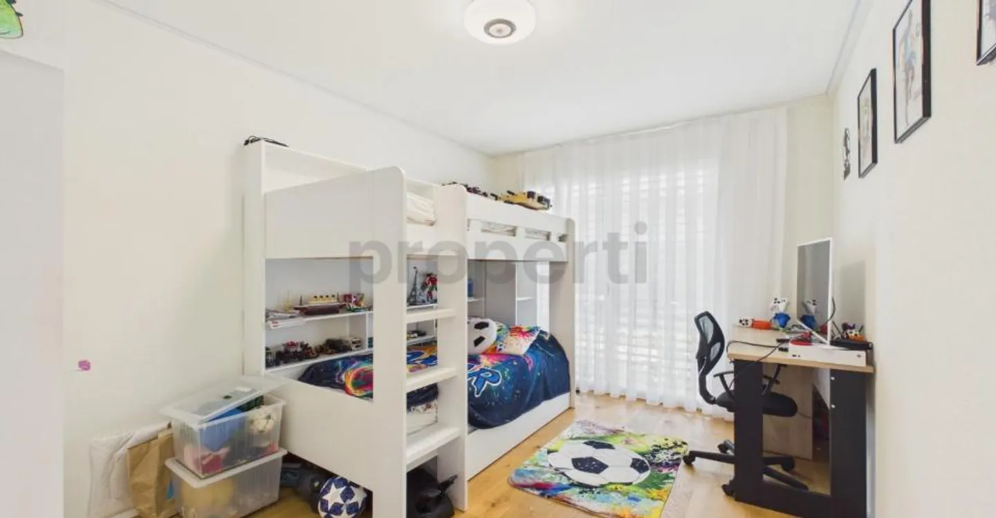 Light-flooded rooms, large garden & high-quality renovated in 2022! - Photo 8 of 11
