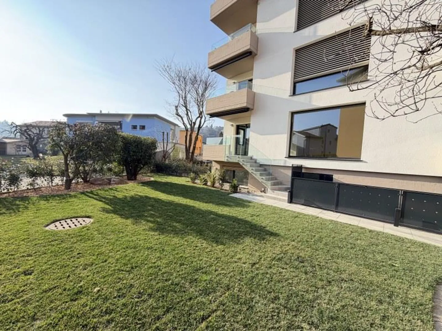 Elegante Villa Wohnung mit Garten - Foto 1 von 13