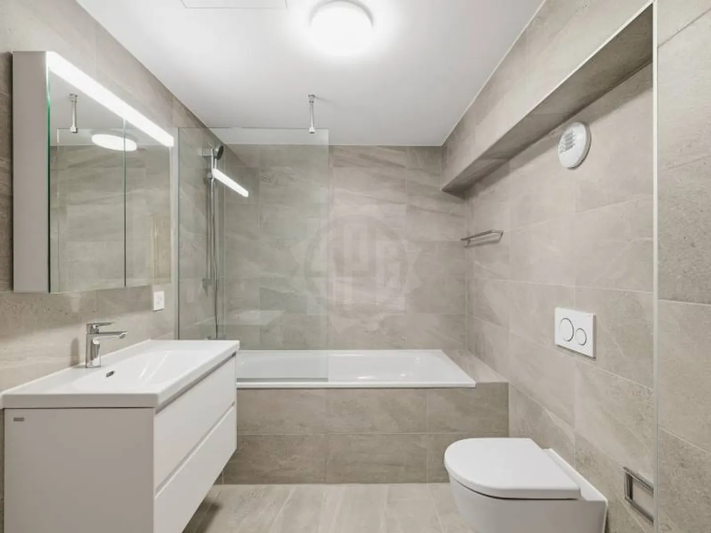 Luxury Apartments with Mountain View - Photo 10 of 10