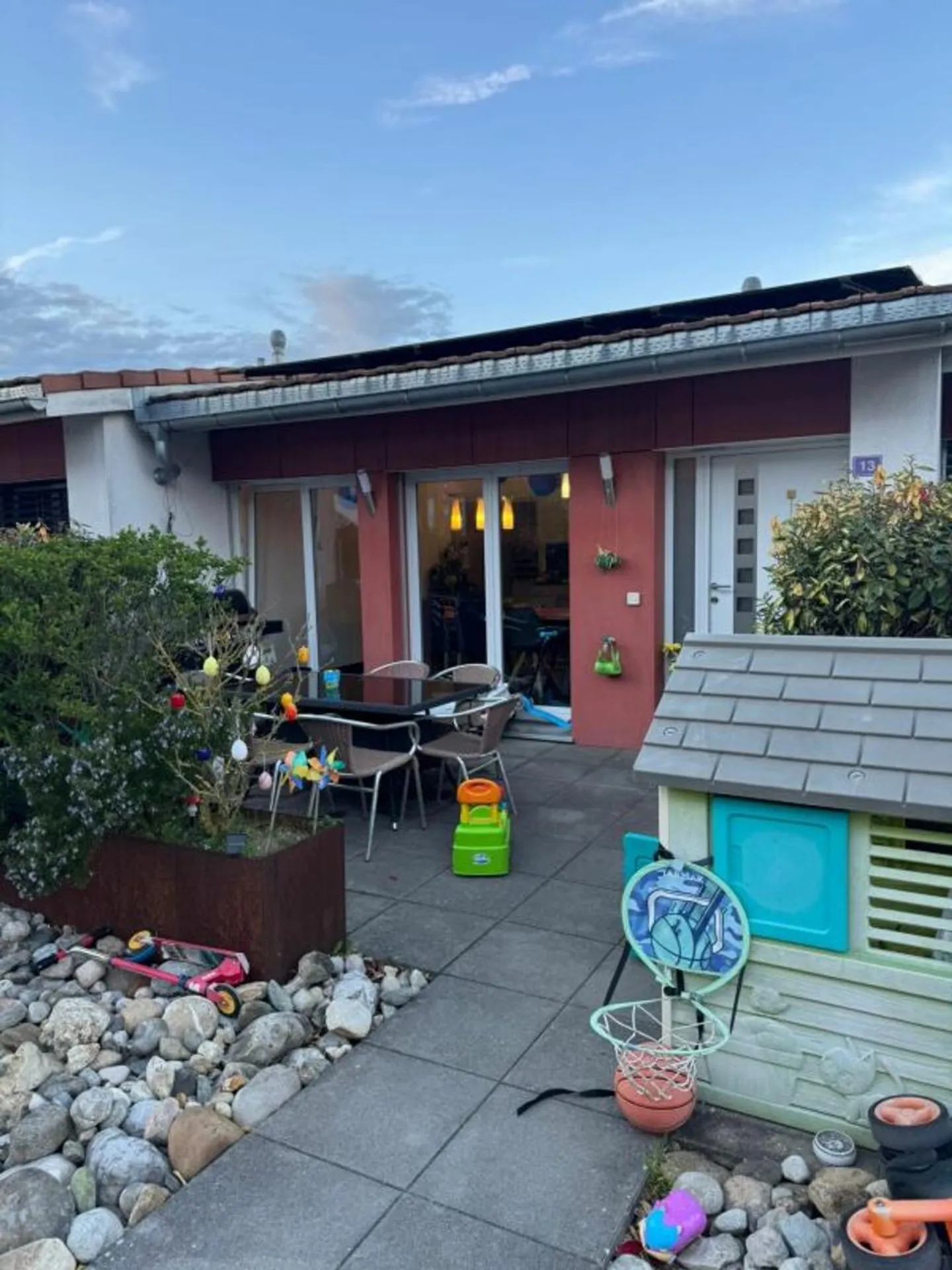 A vendre villa contigüe de 5,5 pces sur le commune de Courtepin - Foto 1 di 6