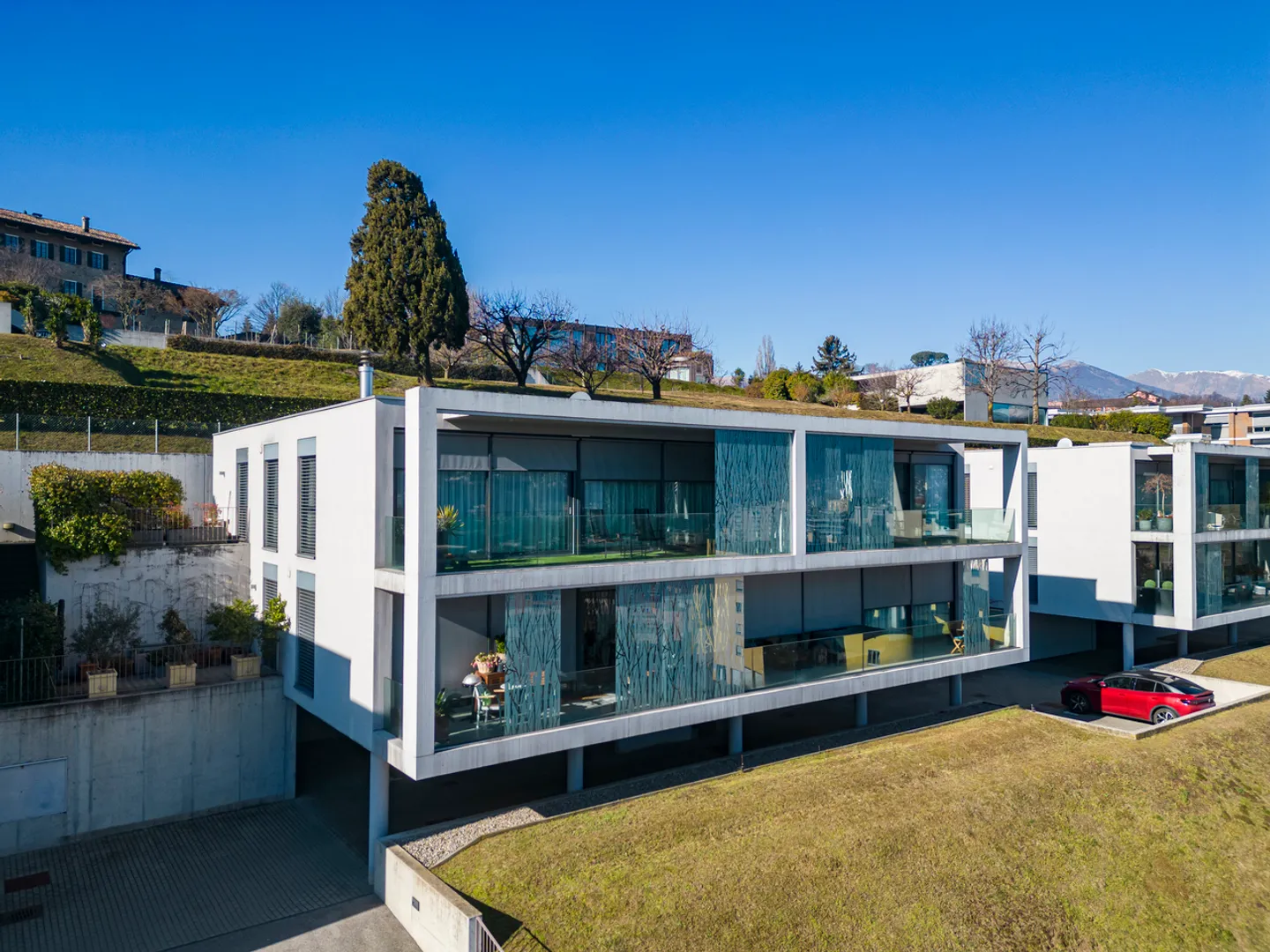 Elegante attico con vista lago - Foto 2 di 13