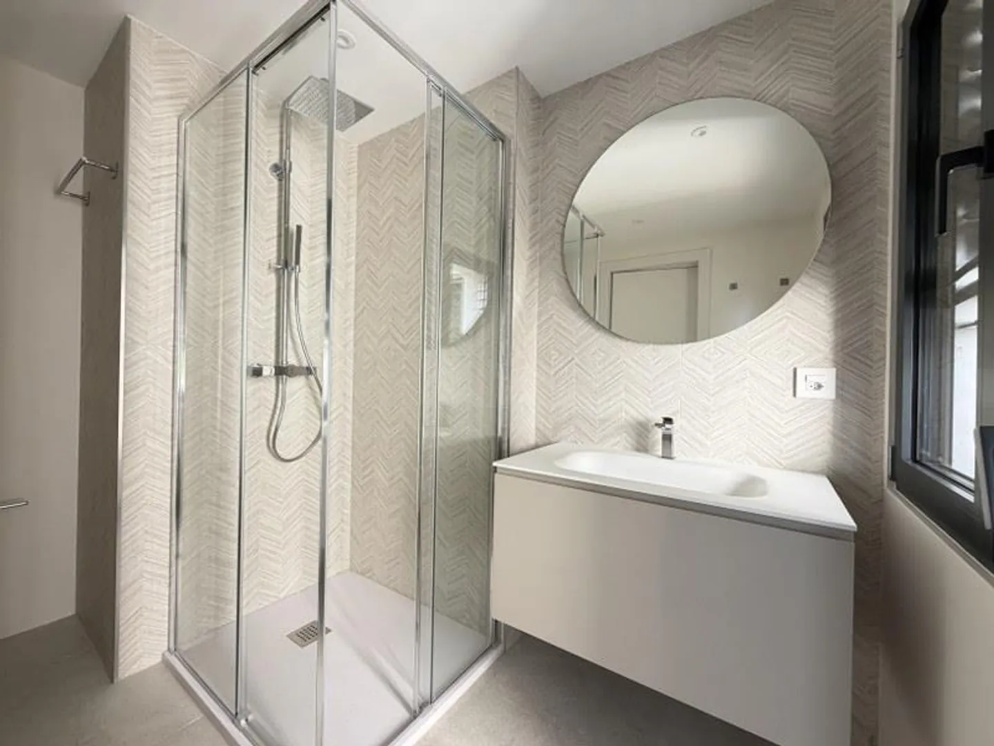 Elegante Villa Wohnung mit Garten - Foto 10 von 13