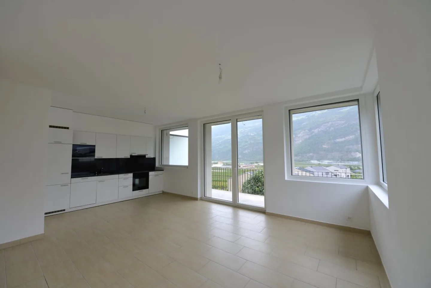 Appartement 3.5 pièces - Photo 2 sur 8