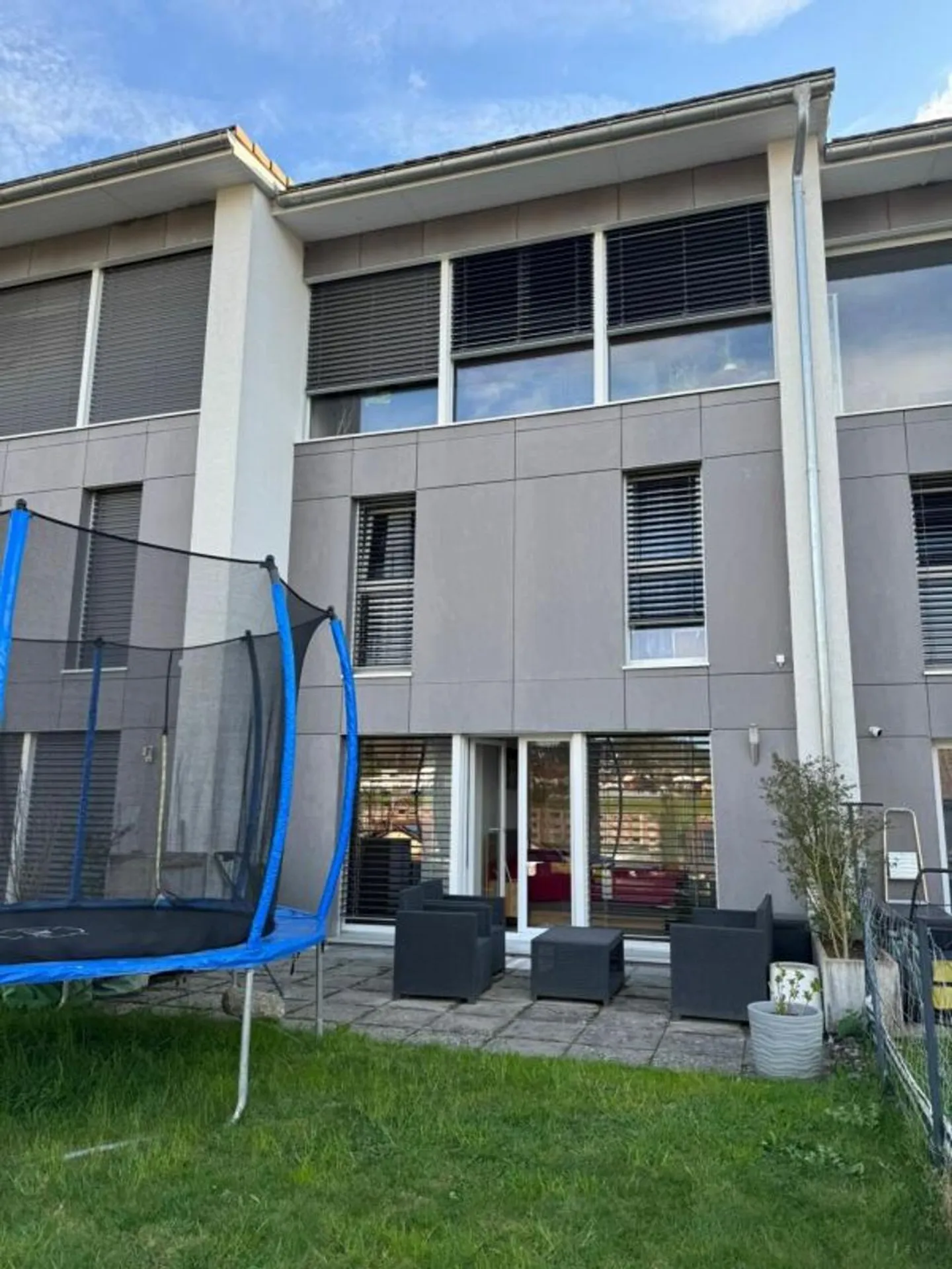 A vendre villa contigüe de 5,5 pces sur le commune de Courtepin - Foto 2 di 6