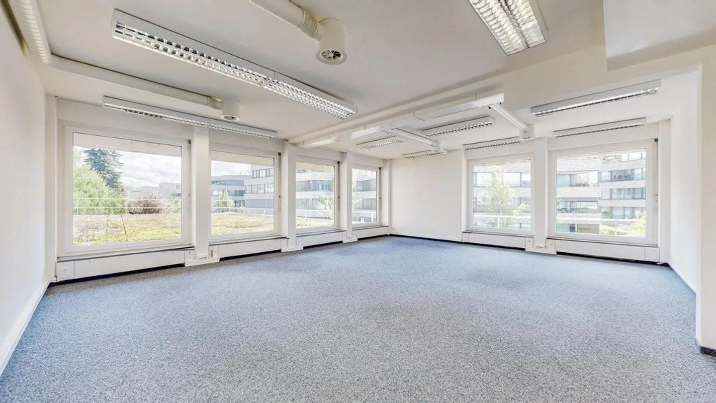 Representative office space in a good location sought? - Photo 2 of 5