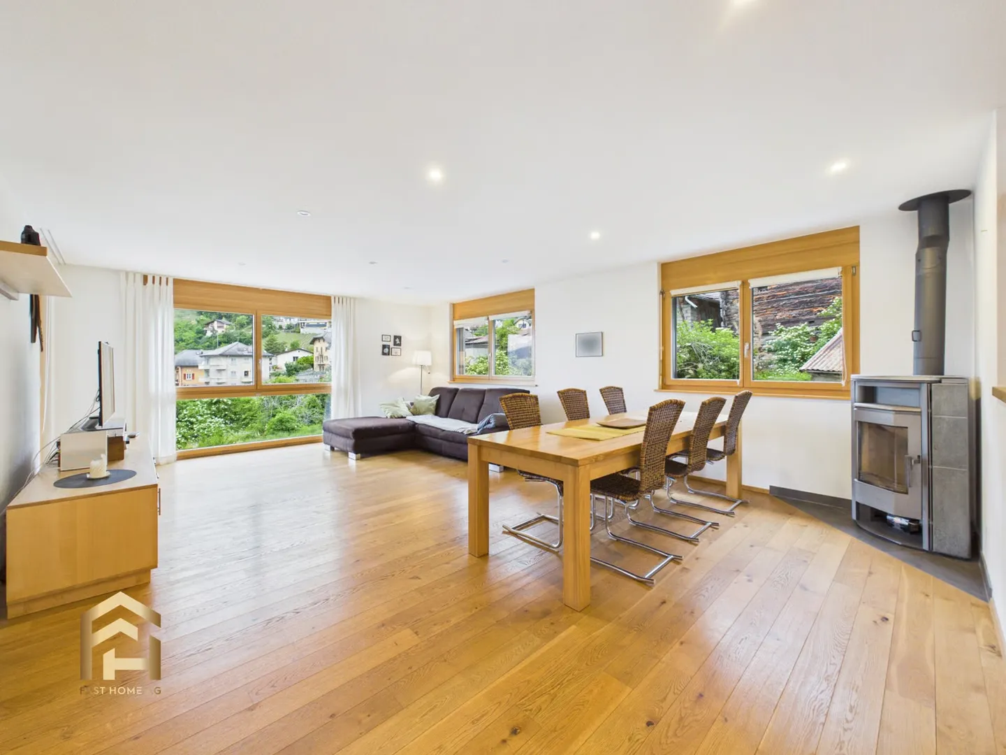 Maison individuelle moderne et lumineuse avec un espace généreux - Photo 3 sur 13