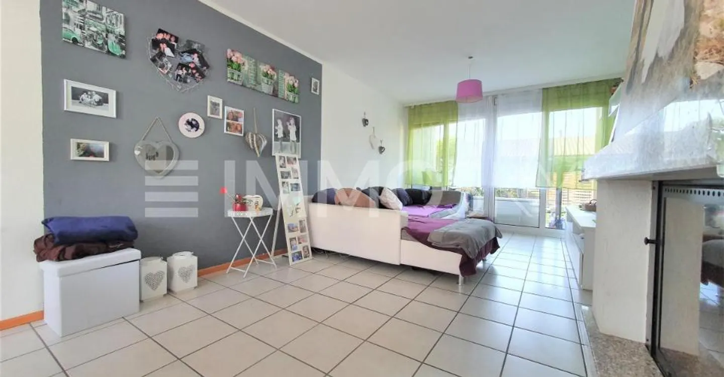 Bequeme Doppelhaushälfte: ideal für Familien - Foto 1 von 5