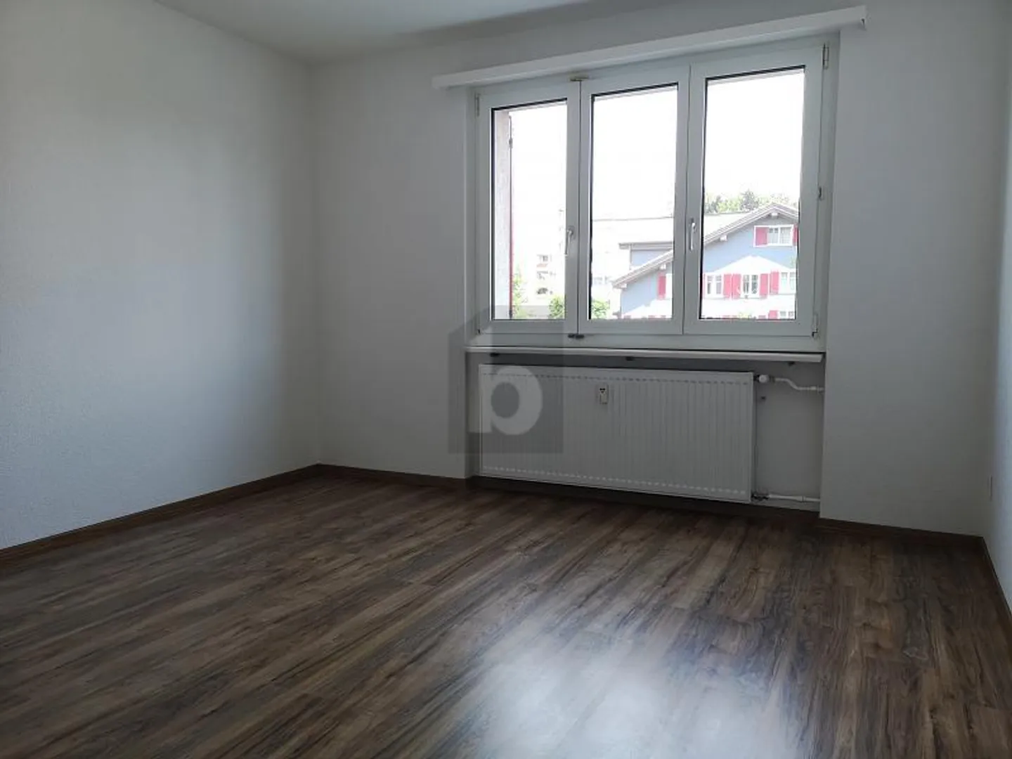 Renovierte Wohnung mit Balkon - Foto 5 von 6