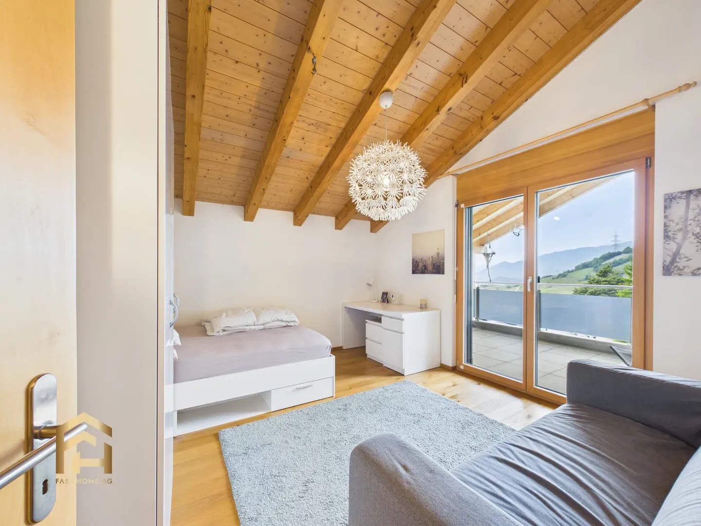 Maison individuelle moderne et lumineuse avec un espace généreux - Photo 13 sur 13