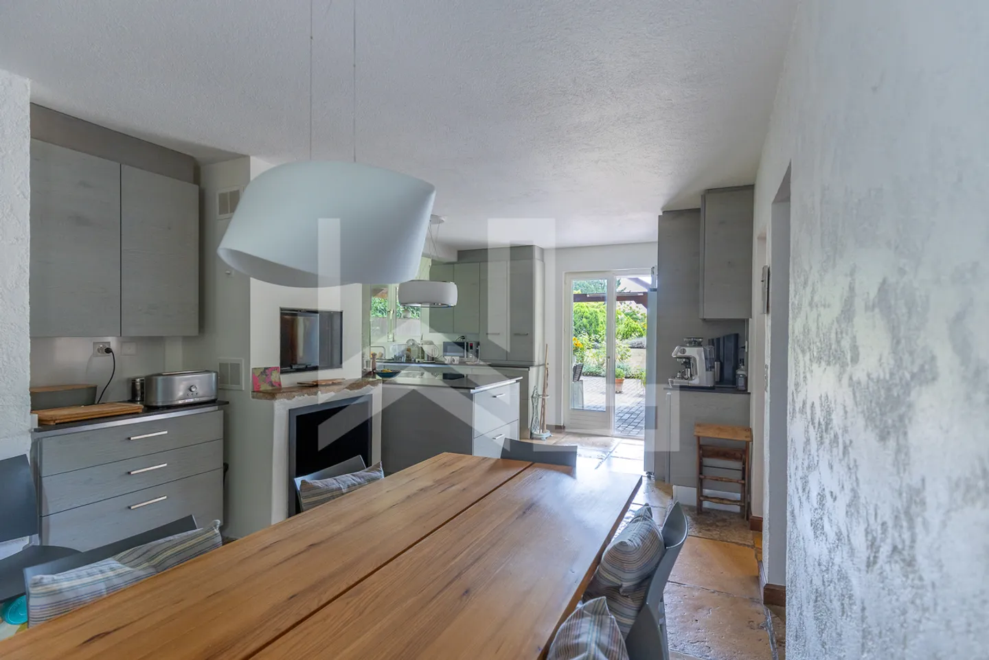Maison de charme dans un parc arboré de 4'500 m2 - Photo 6 sur 13