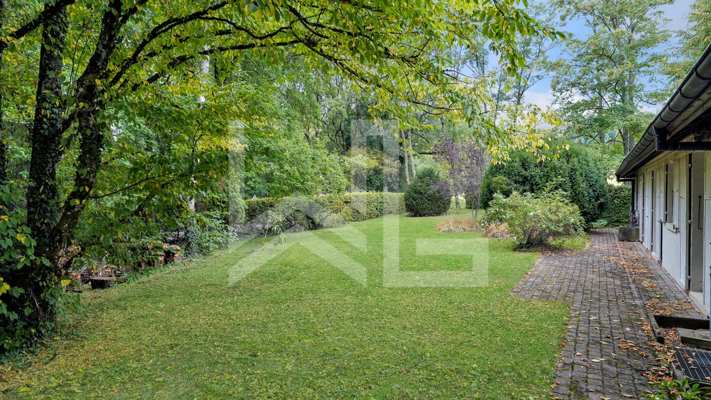 Maison de charme dans un parc arboré de 4'500 m2 - Photo 12 sur 13
