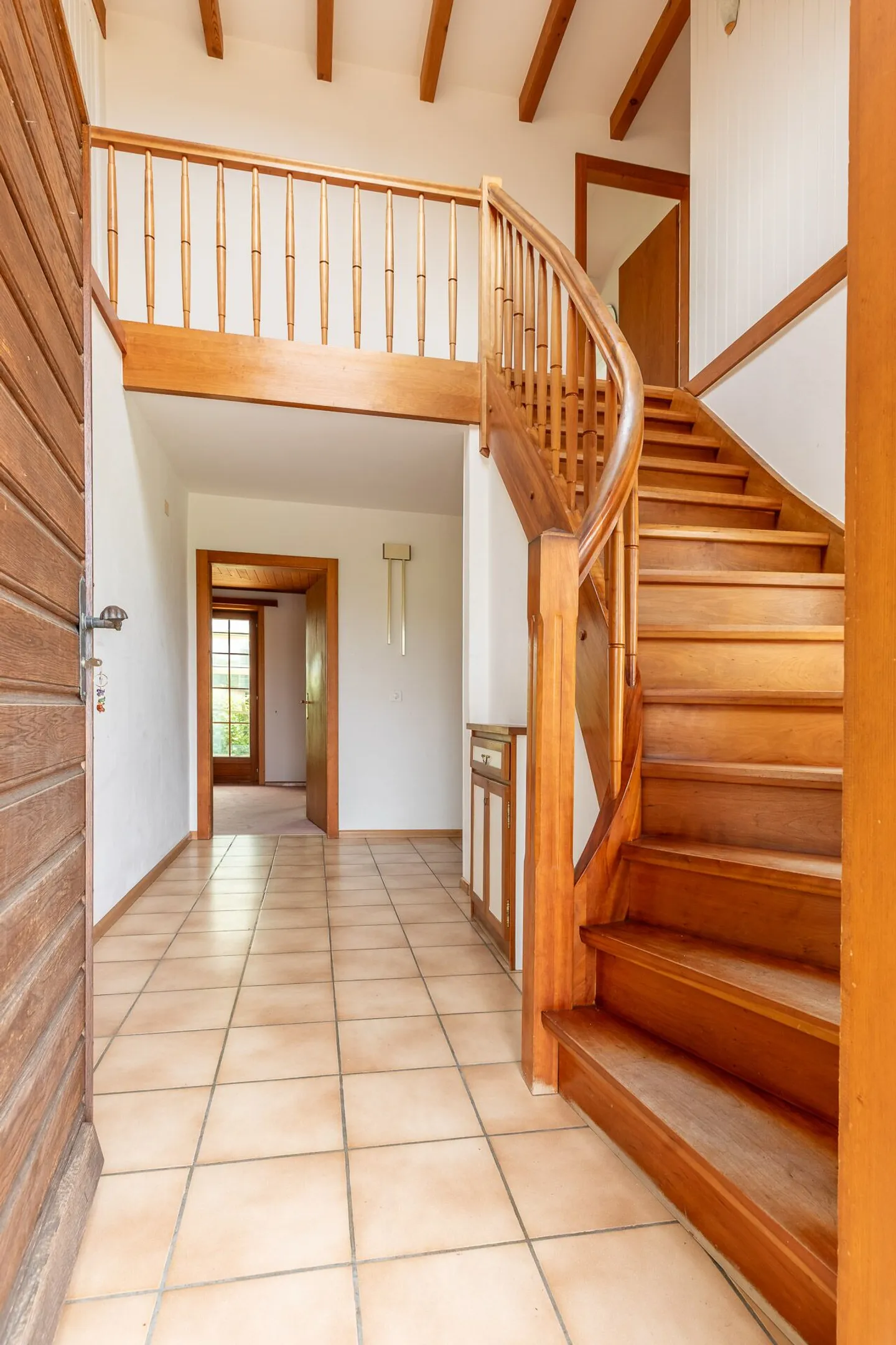 Individual villa with large plot - Single-family house with large garden - Photo 8 of 28
