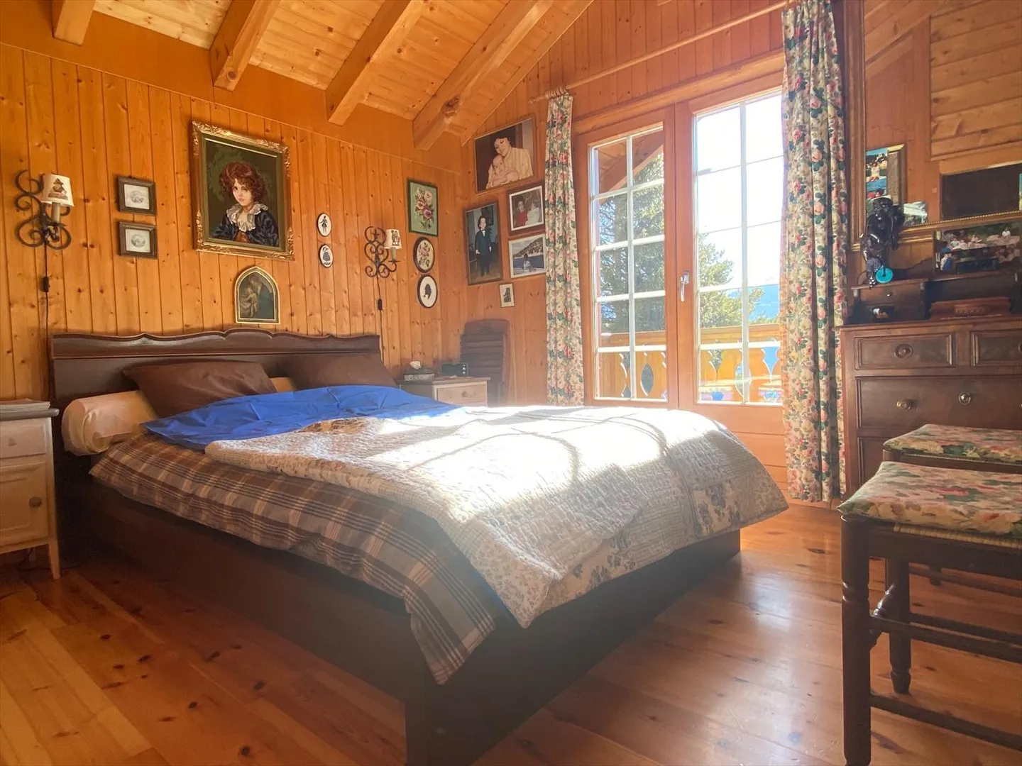 Chalet for sale - Photo 8 of 12