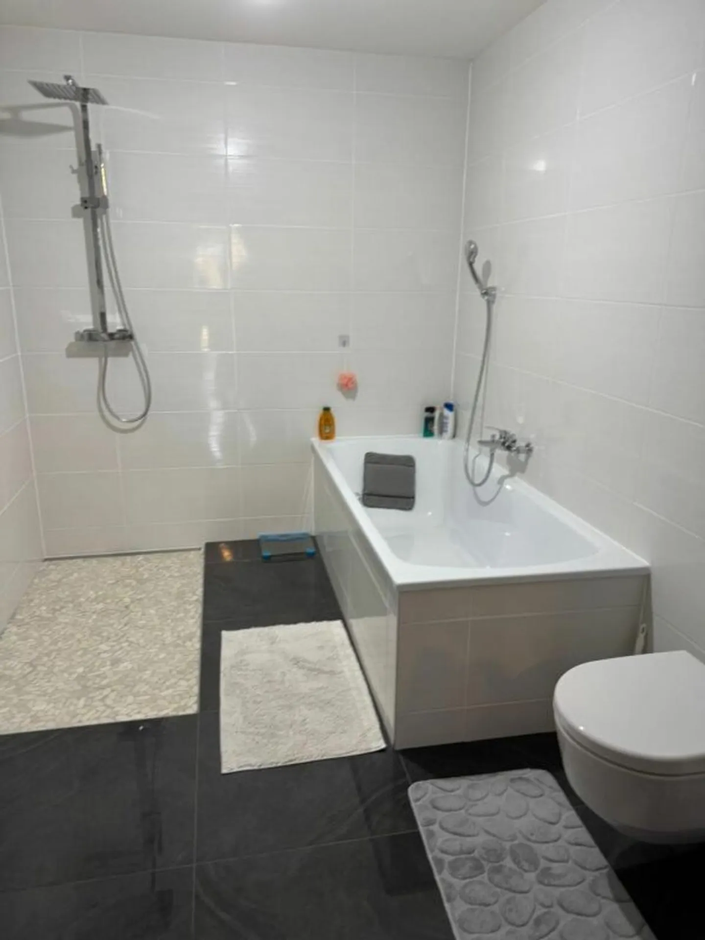 A vendre villa contigüe de 5,5 pces sur le commune de Courtepin - Foto 5 di 6