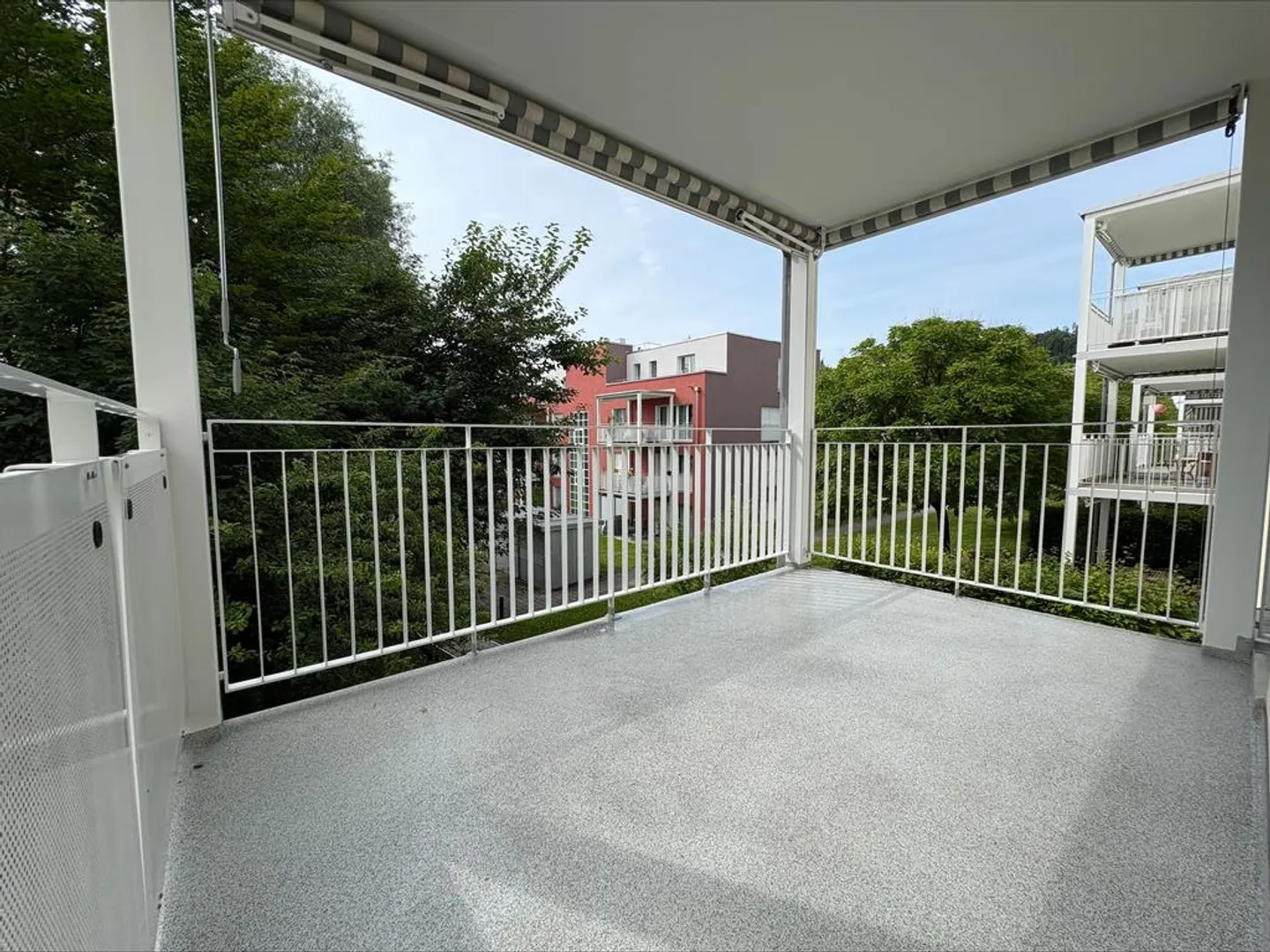 Superbe appartement - 2 salles de bains - 2 balcons - Photo 7 sur 9